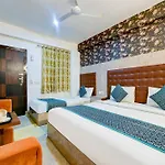 Hotel Eddission View Near Delhi Airport