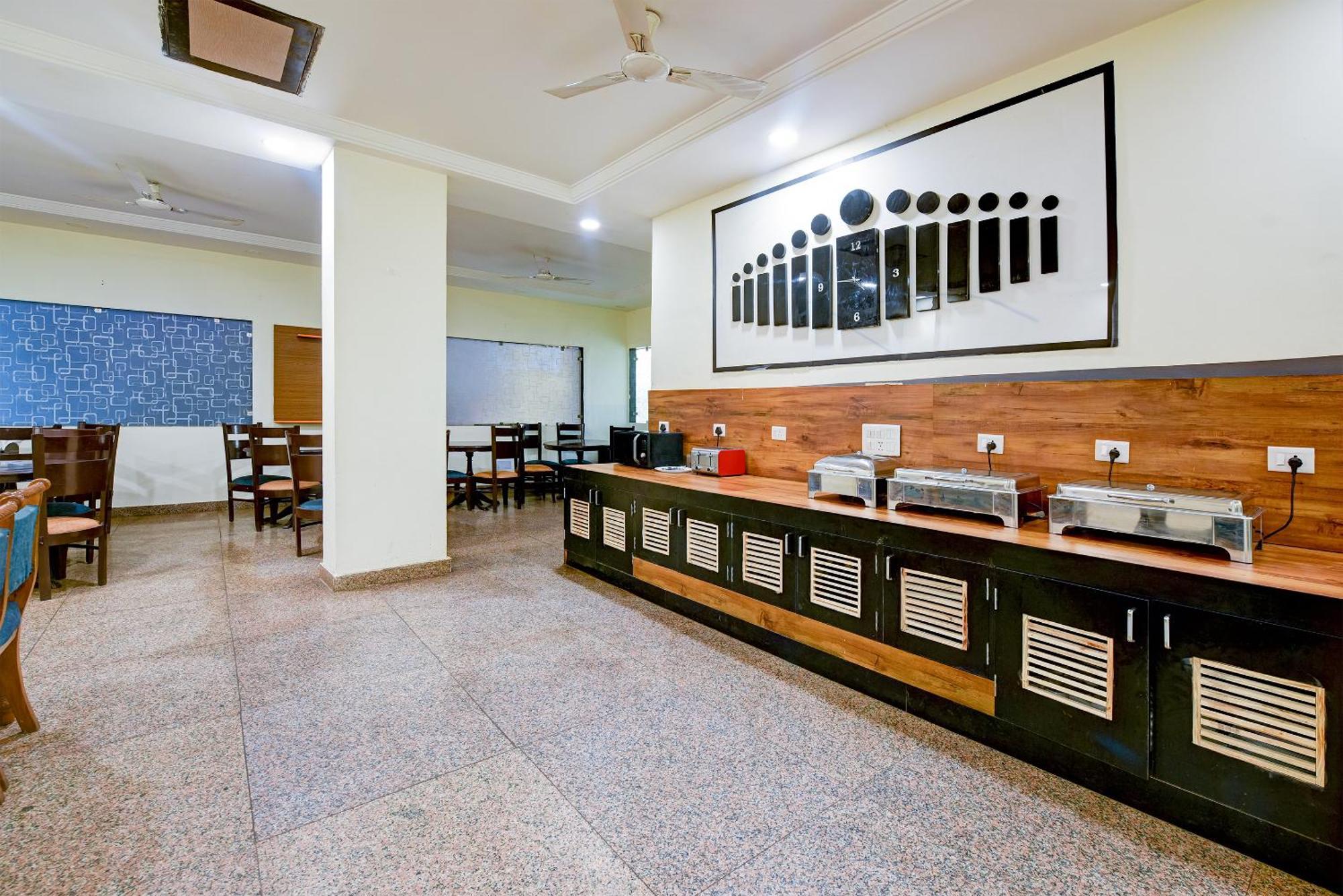 Eddission View Near Delhi Airport Hotel New Delhi