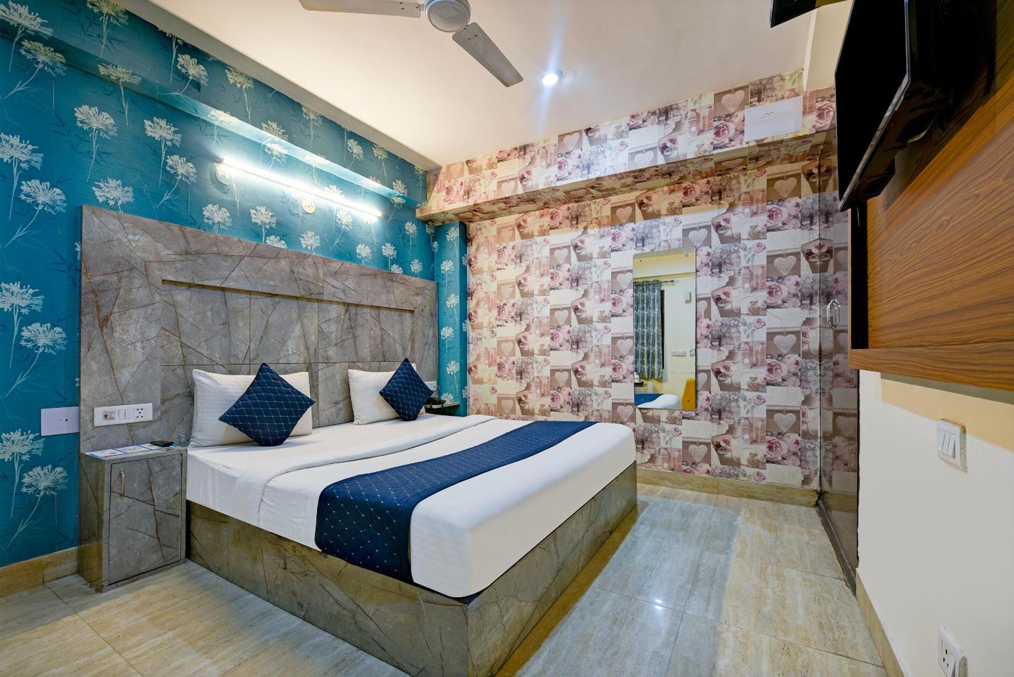 Hotel Eddission View Near Delhi Airport New Delhi